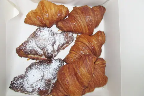 Bachmanns Patisserie photo 2